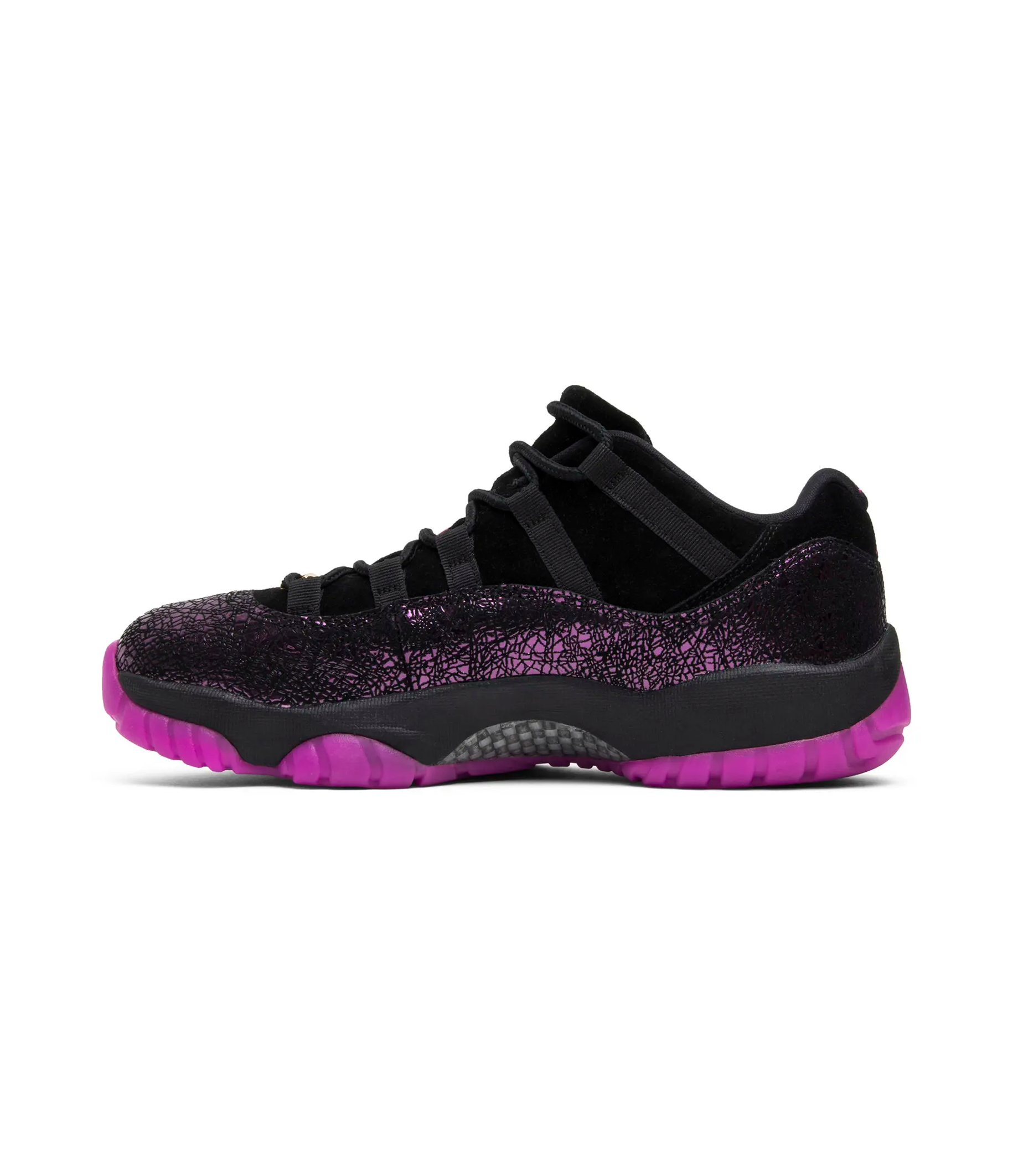 Air Jordan 11 Low 'Rook to Queen'