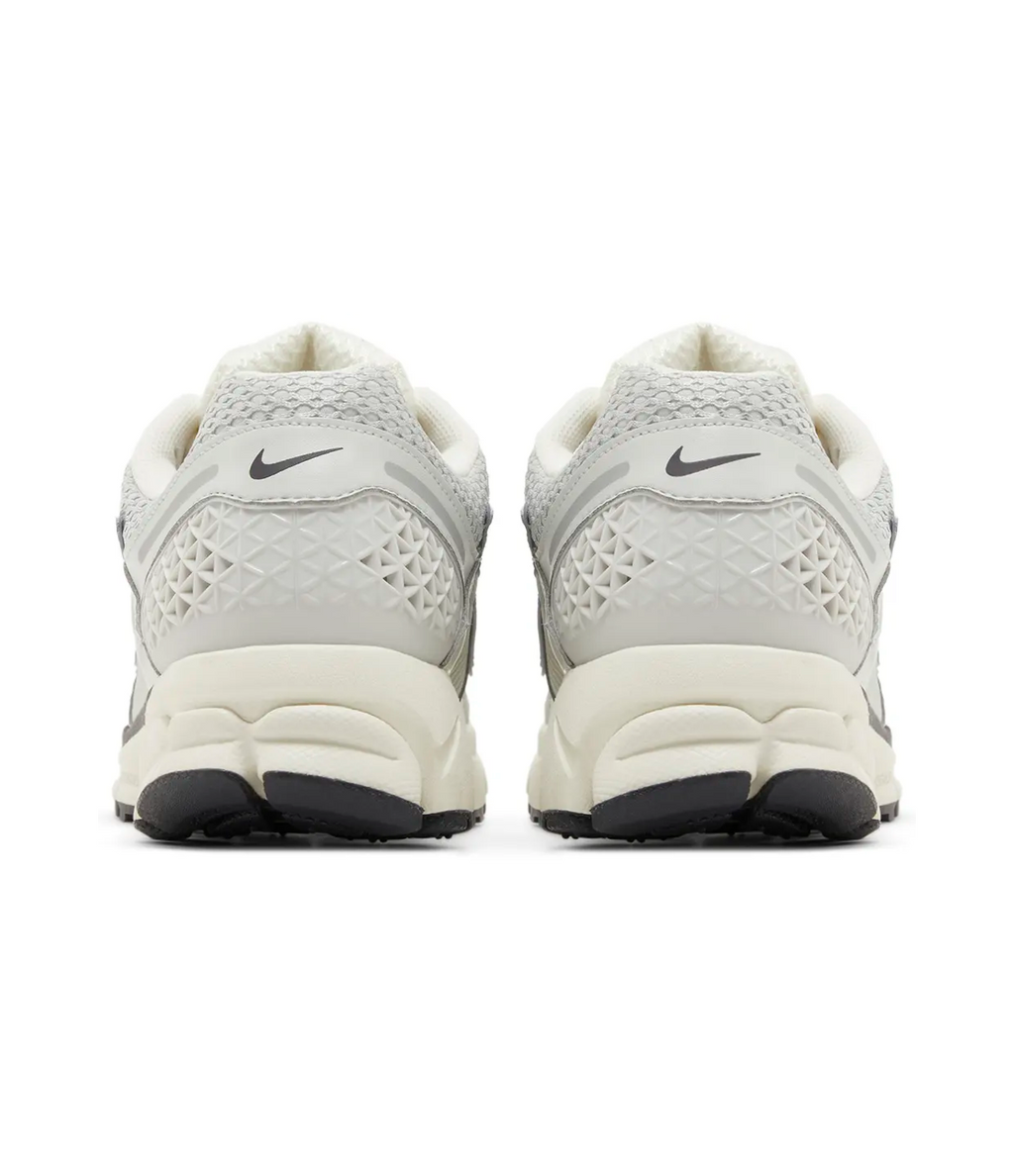Nike Air Zoom Vomero 5