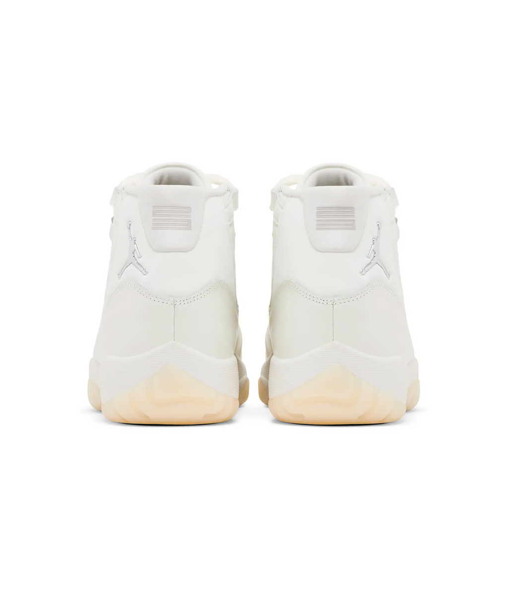Air Jordan 11 Retro 'Pearl / Grand Finale'