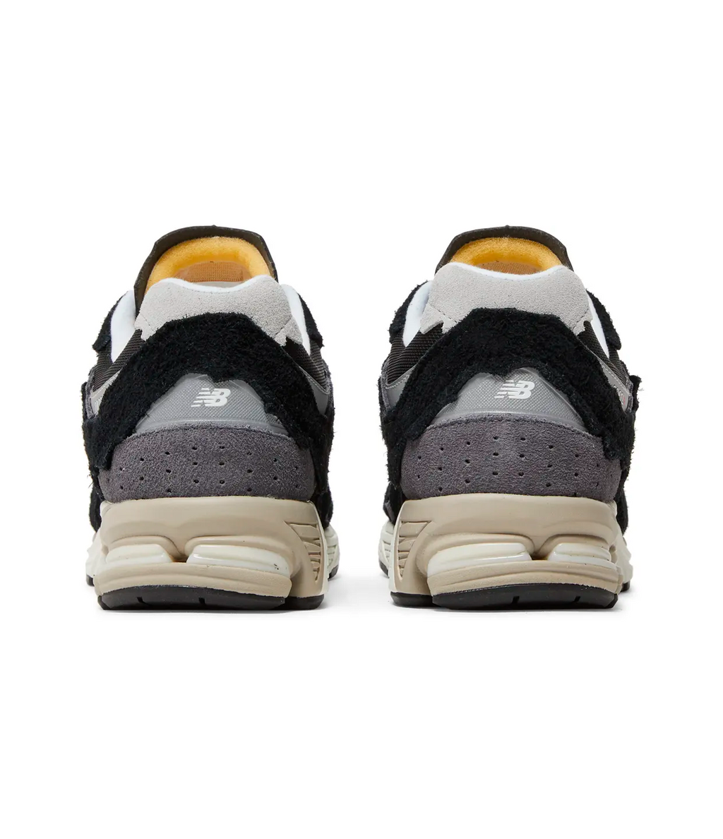 New Balance 2002R 'Protection Pack - Black Grey'