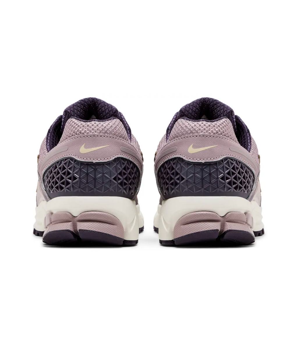 Nike Air Zoom Vomero 5 Platinum Violet Gold
