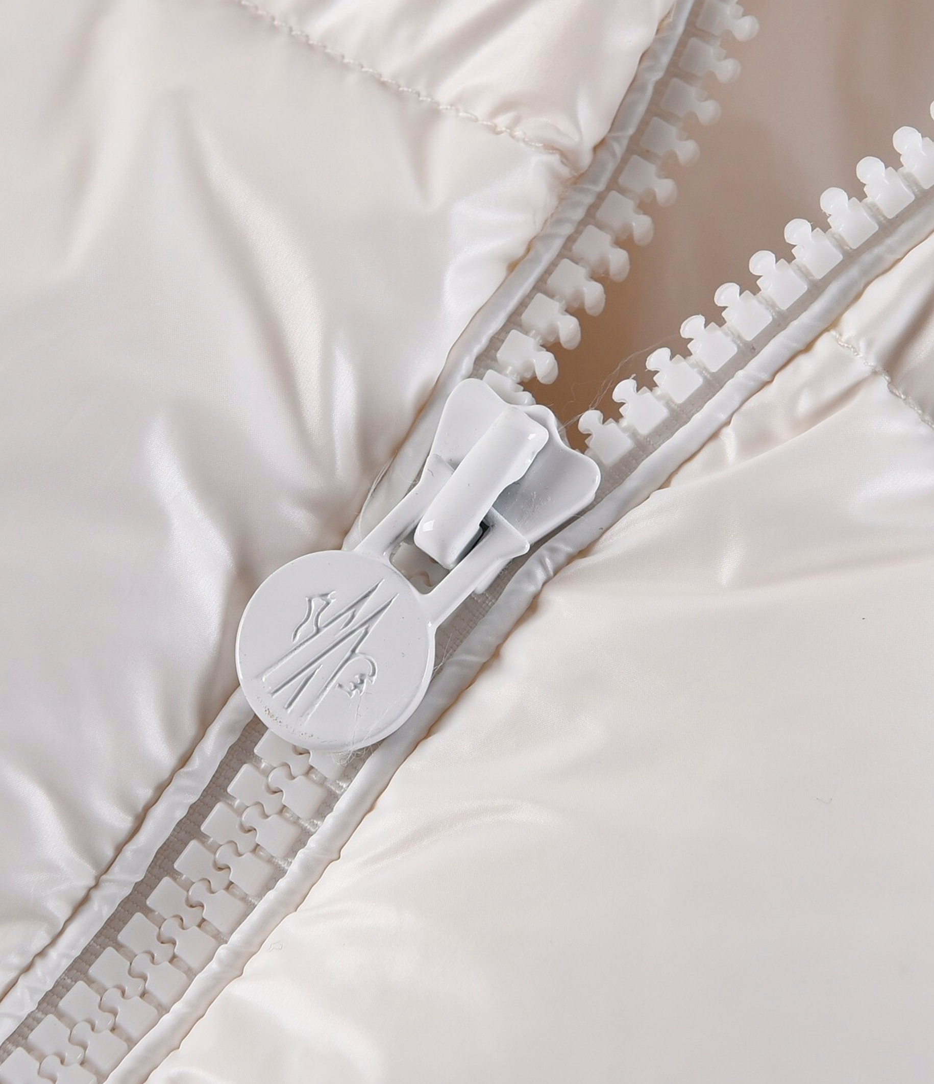 Moncler Salzman Down Jacket White