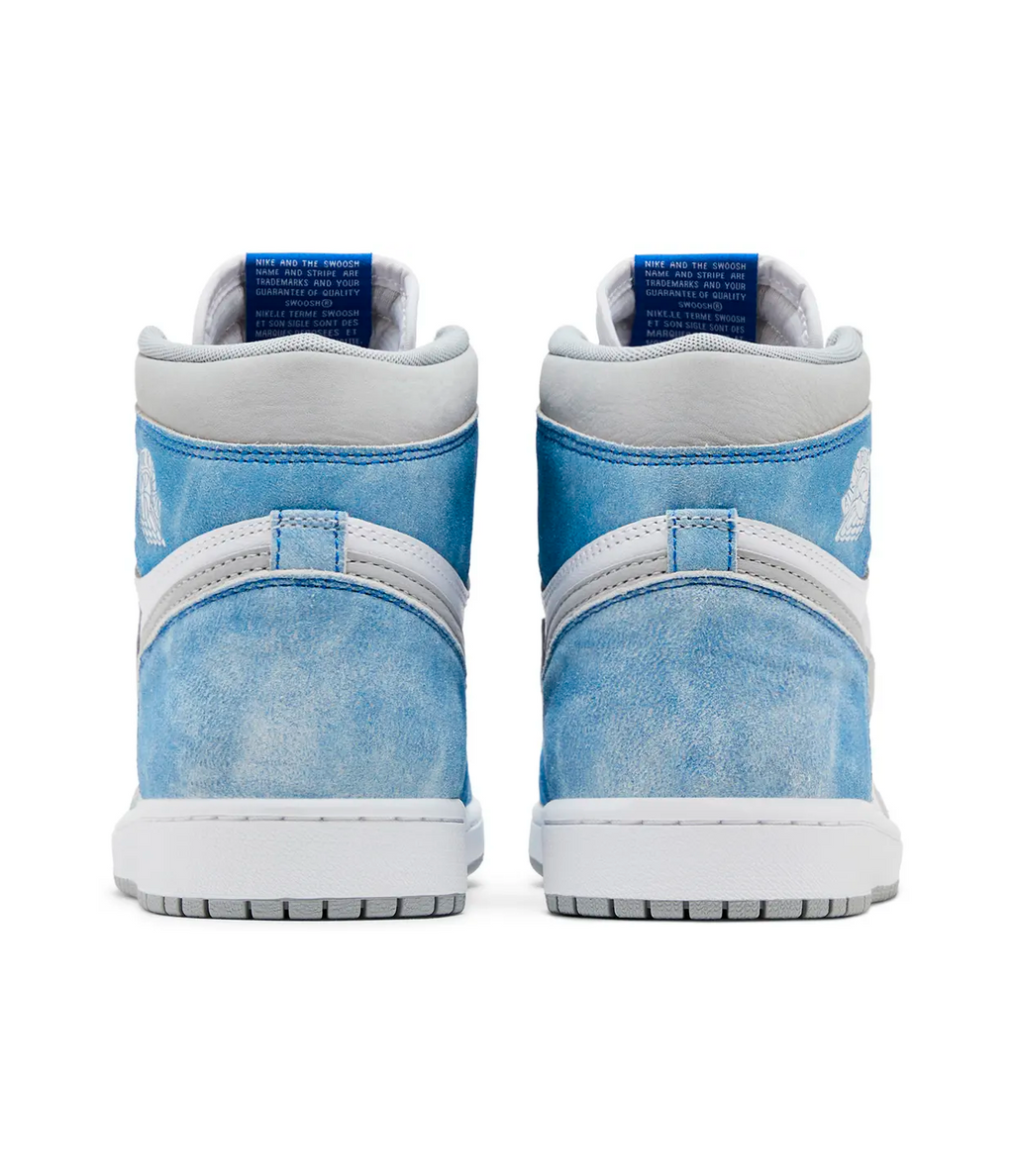 Air Jordan 1 Retro High OG 'Hyper Royal'