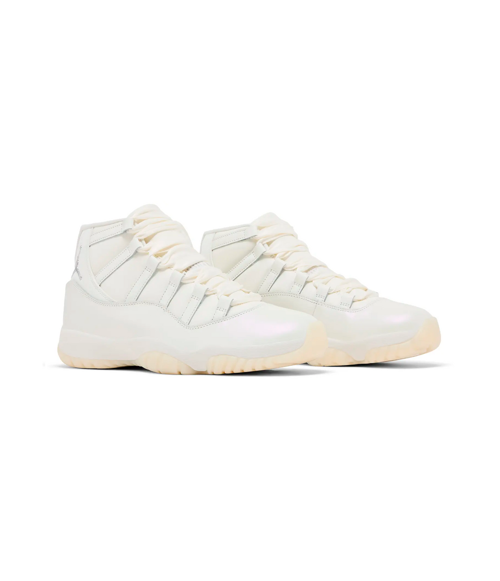 Air Jordan 11 Retro 'Pearl / Grand Finale'